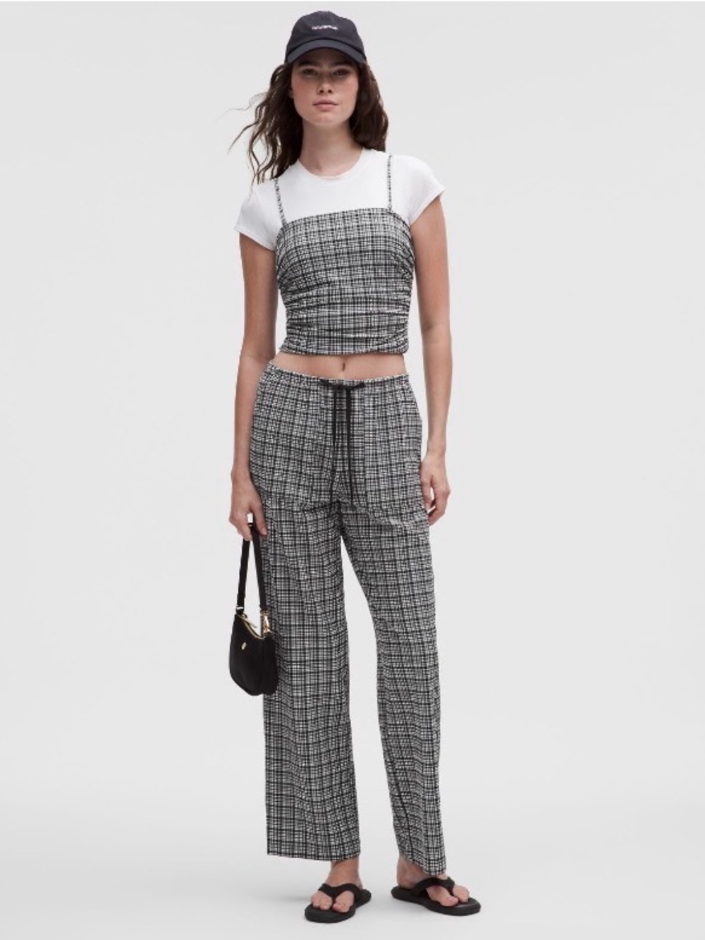 Lululemon Seersucker check mid-rise pull on pants